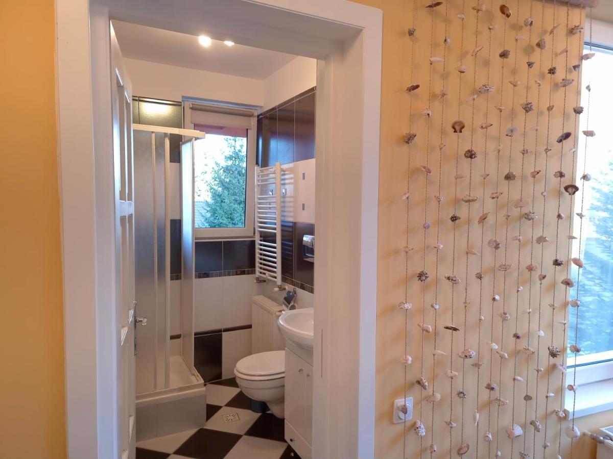 Marble Villa: Luxury Estate - Central But Intimate Sinaia Ngoại thất bức ảnh